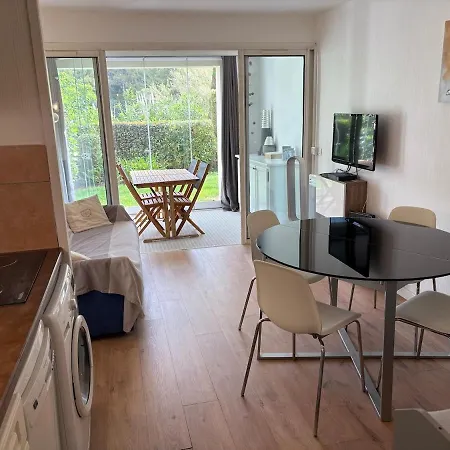 T2 Ground Floor, 4 Beds, Pool, Sea Access Apartamento *