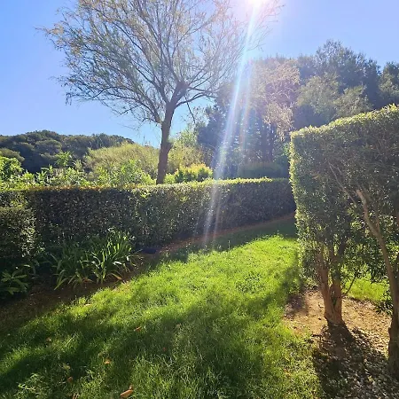 T2 Ground Floor, 4 Beds, Pool, Sea Access Six-Fours-les-Plages